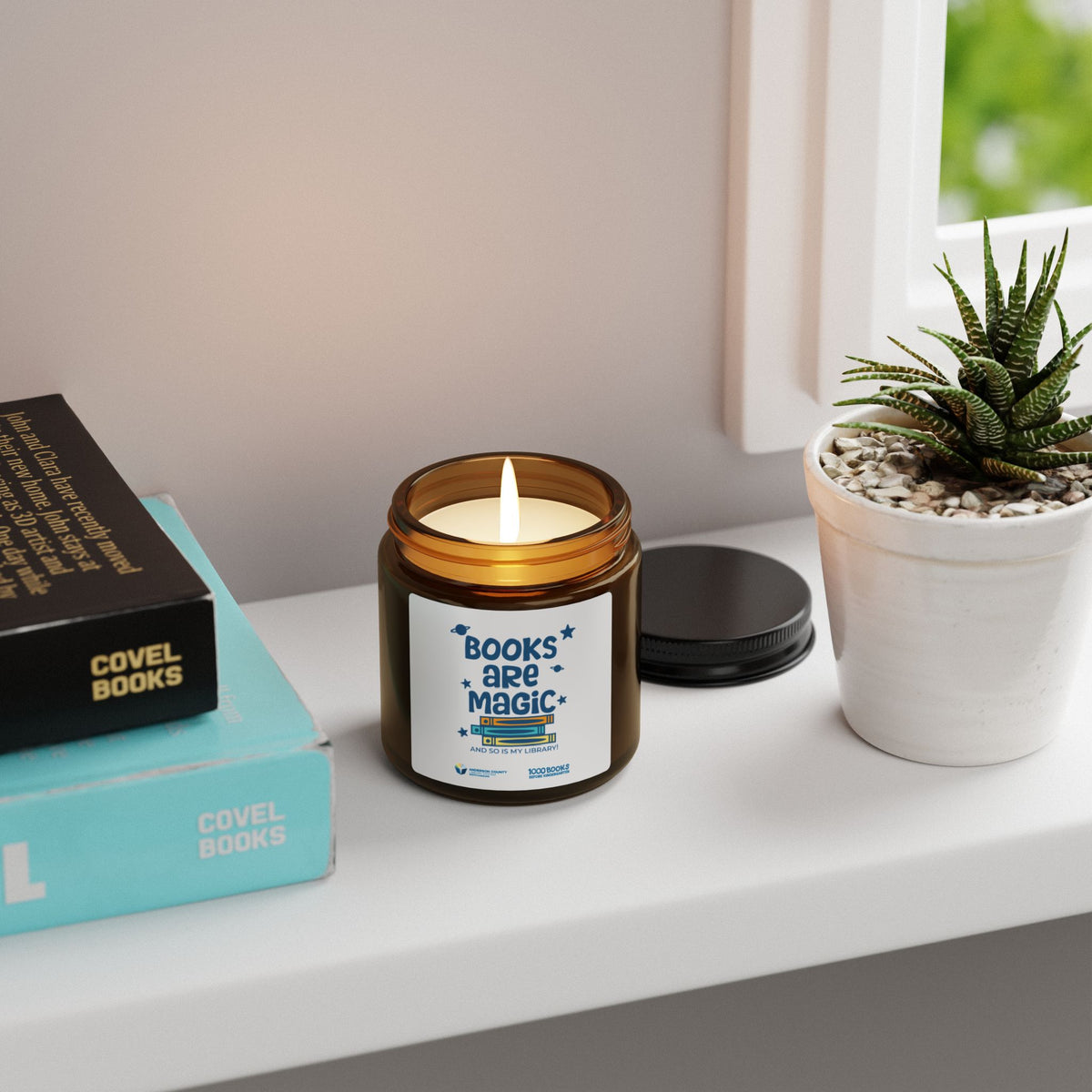 Books are Magic : Scented Soy Candle